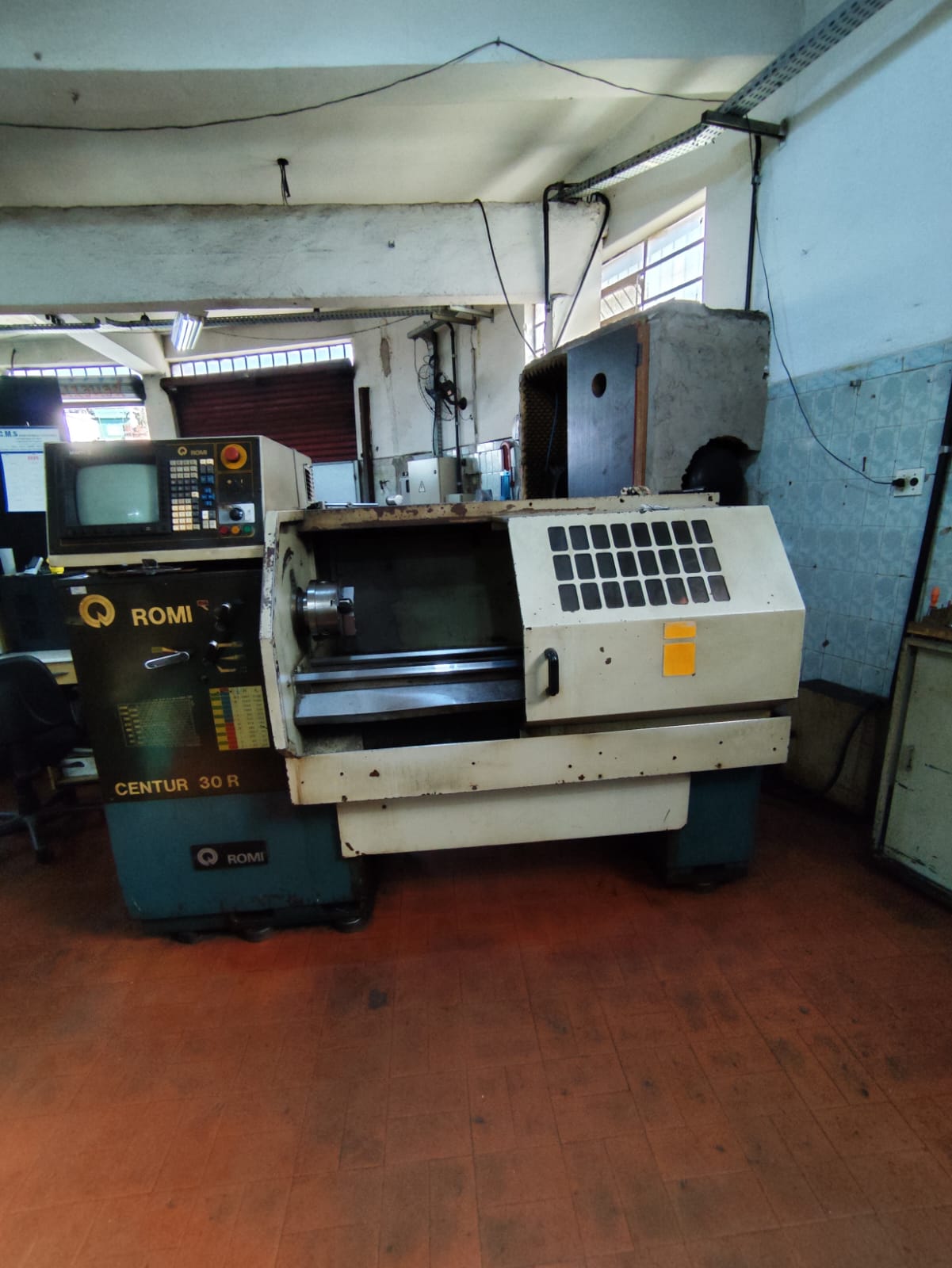 Torno CNC – CENTUR 30 R — foto 5