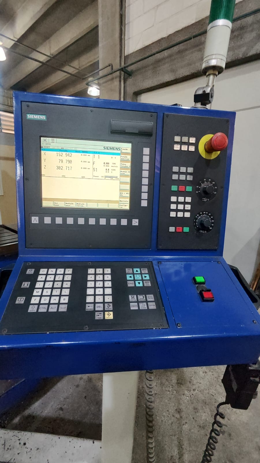 Fresadora CNC – Veker VK 4900 — foto 2