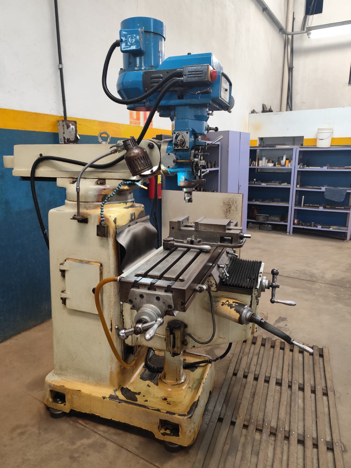 Fresadora Ferramenteira Sinitron SX3 — foto 5