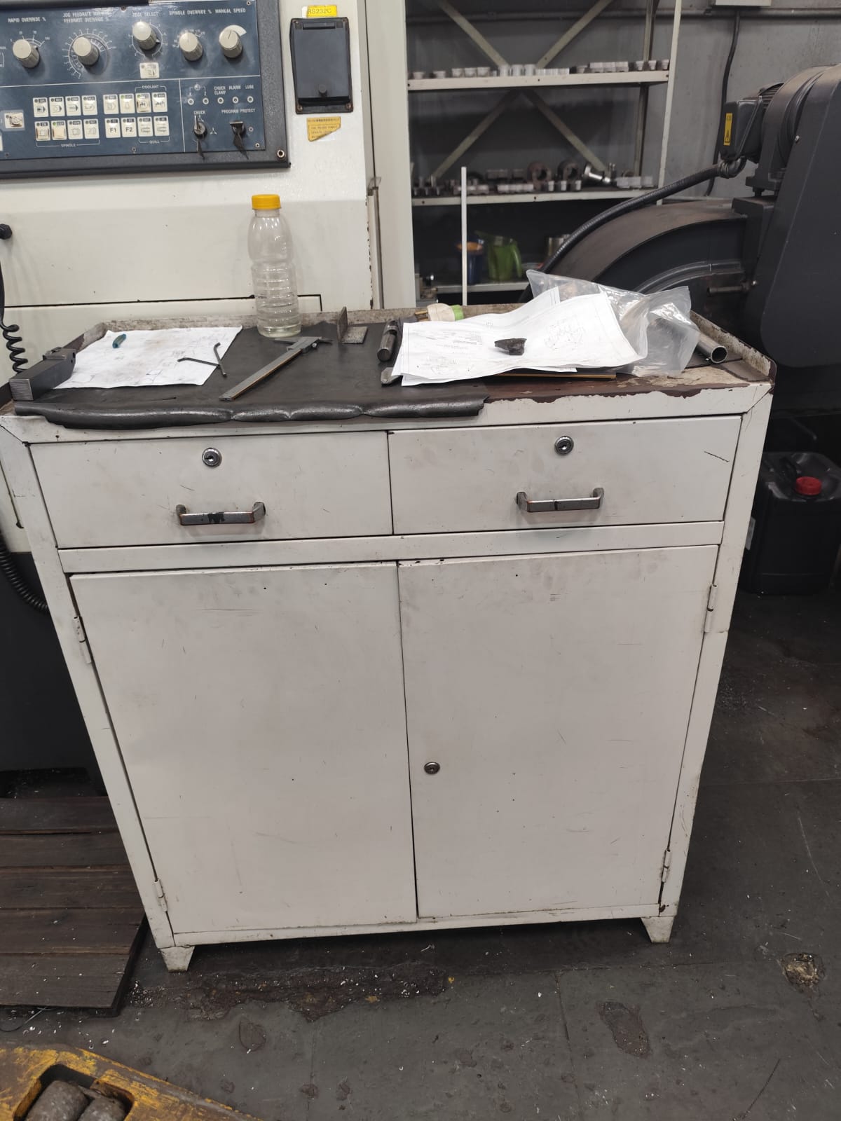 Centro de usinagem Feeler FV-1300 — foto 11