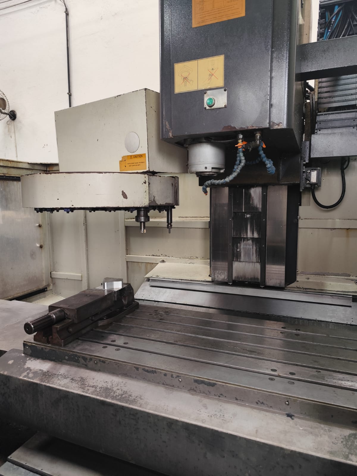 Centro de usinagem Feeler FV-1300 — foto 5