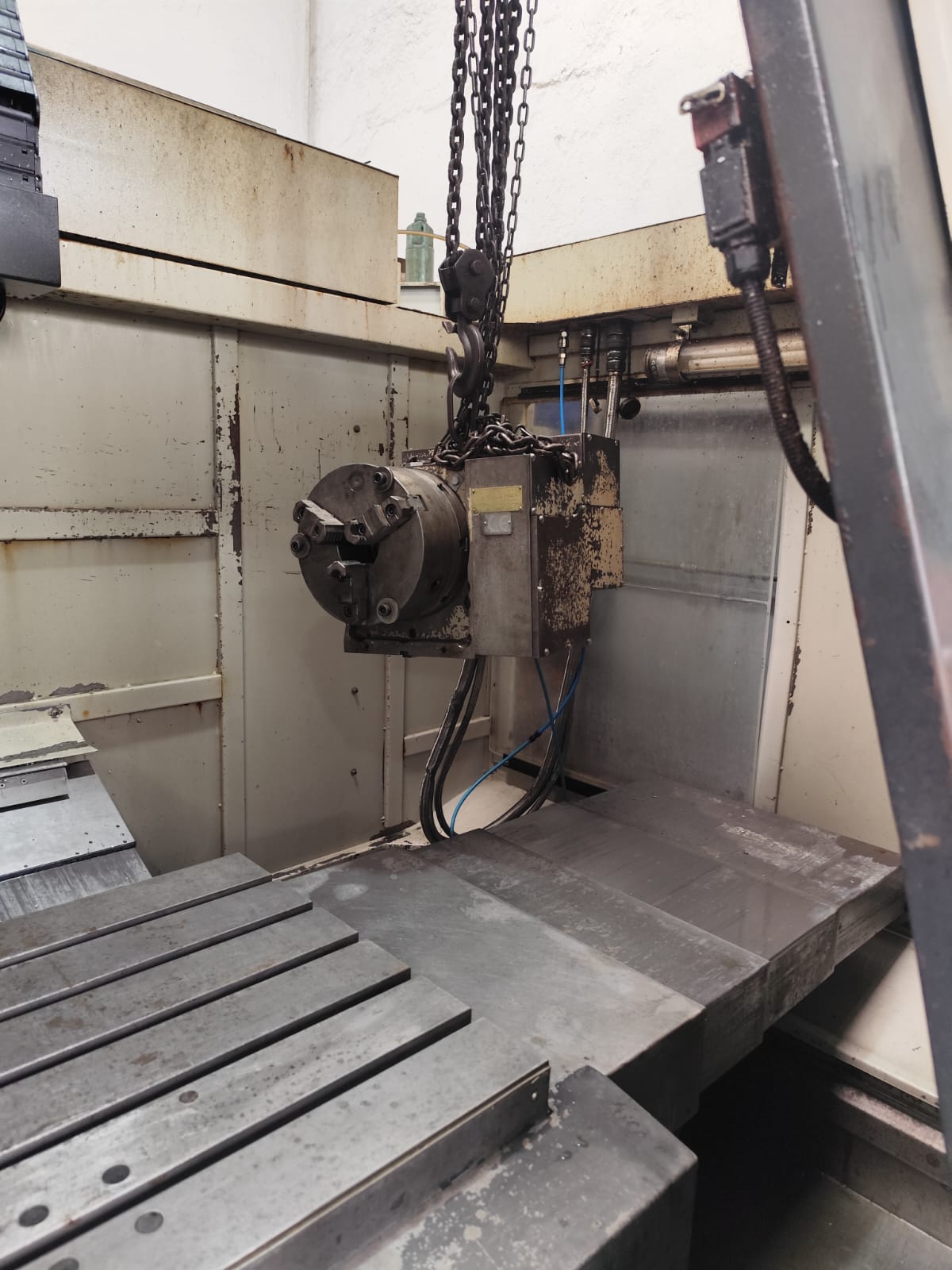 Centro de usinagem Feeler FV-1300 — foto 4