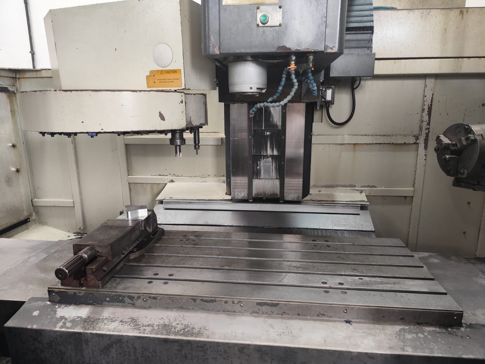 Centro de usinagem Feeler FV-1300 — foto 3