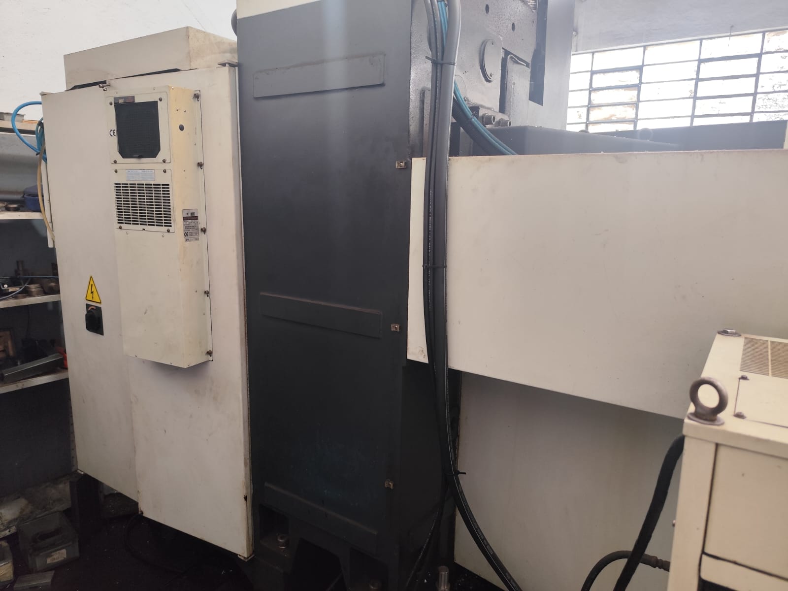 Centro de usinagem Feeler FV-1300 — foto 2