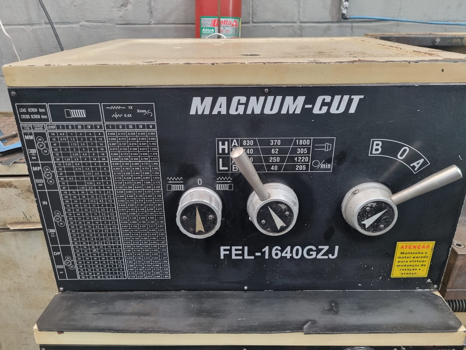Vendo Torno Mecânico MAGNUM-CUT 1640 FEL GZJ — foto 2