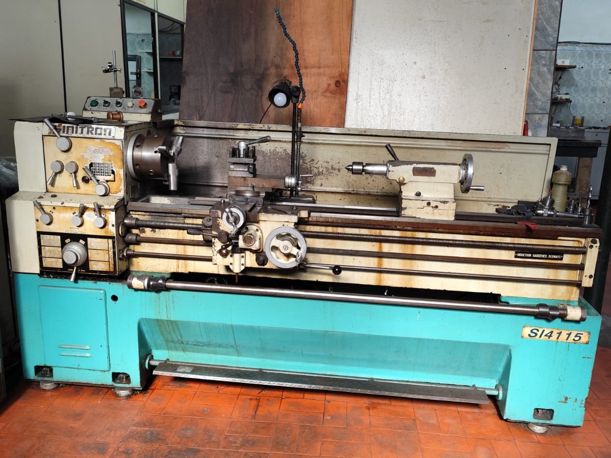Torno Mecânico – Sinitron SI 4115 — foto 1