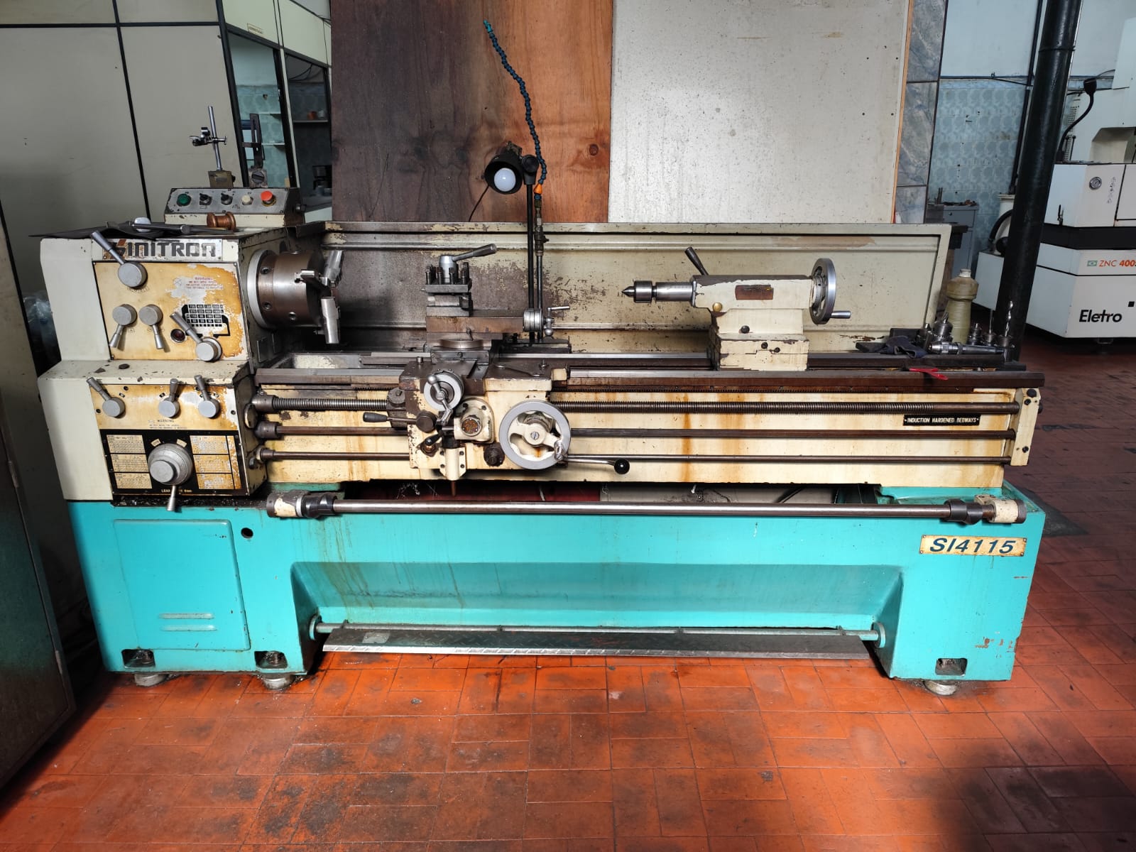 Torno Mecânico – Sinitron SI 4115 — foto 5