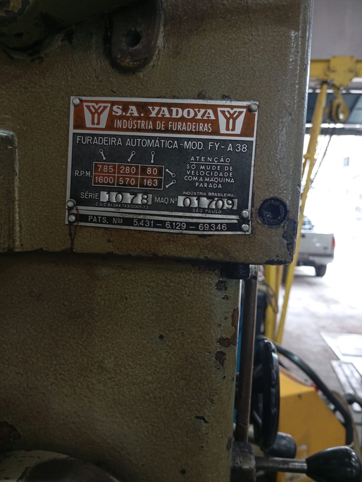 Furadeira de coluna Yadoya FY A 38 — foto 3