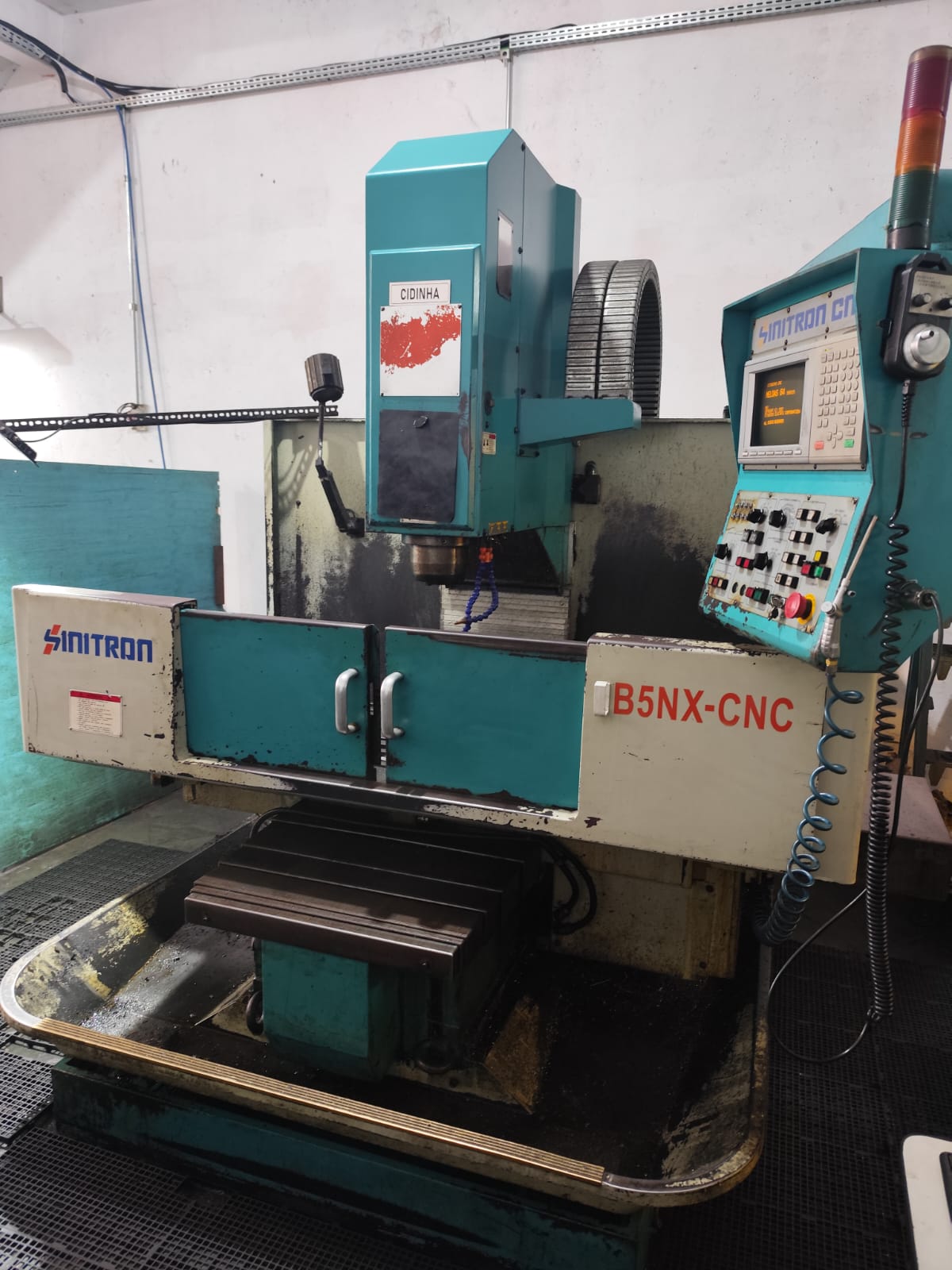 Fresadora CNC Sinitron B5NX — foto 4
