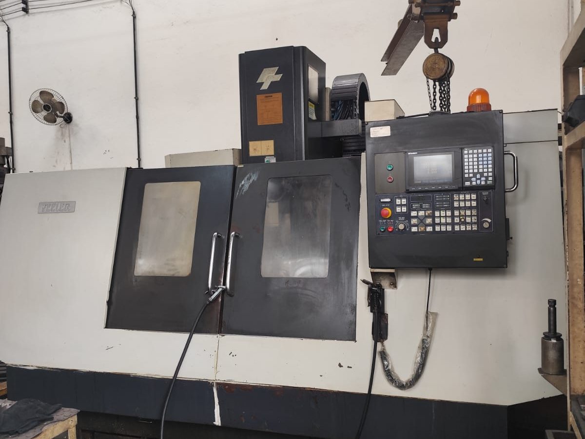 Centro de usinagem Feeler FV-1300 — foto 1