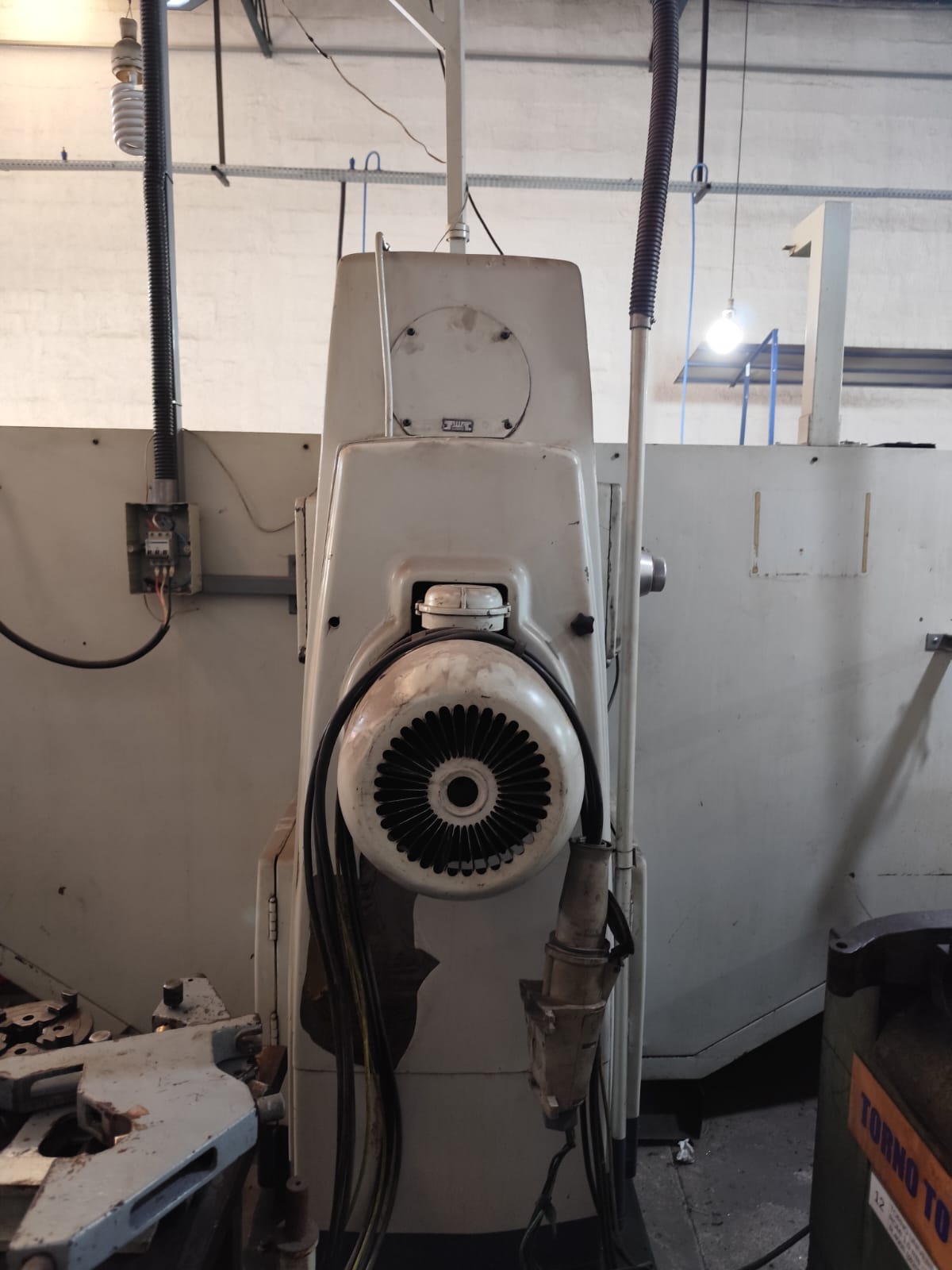 Fresadora Universal – Marca Stankoimport (Russa) — foto 6