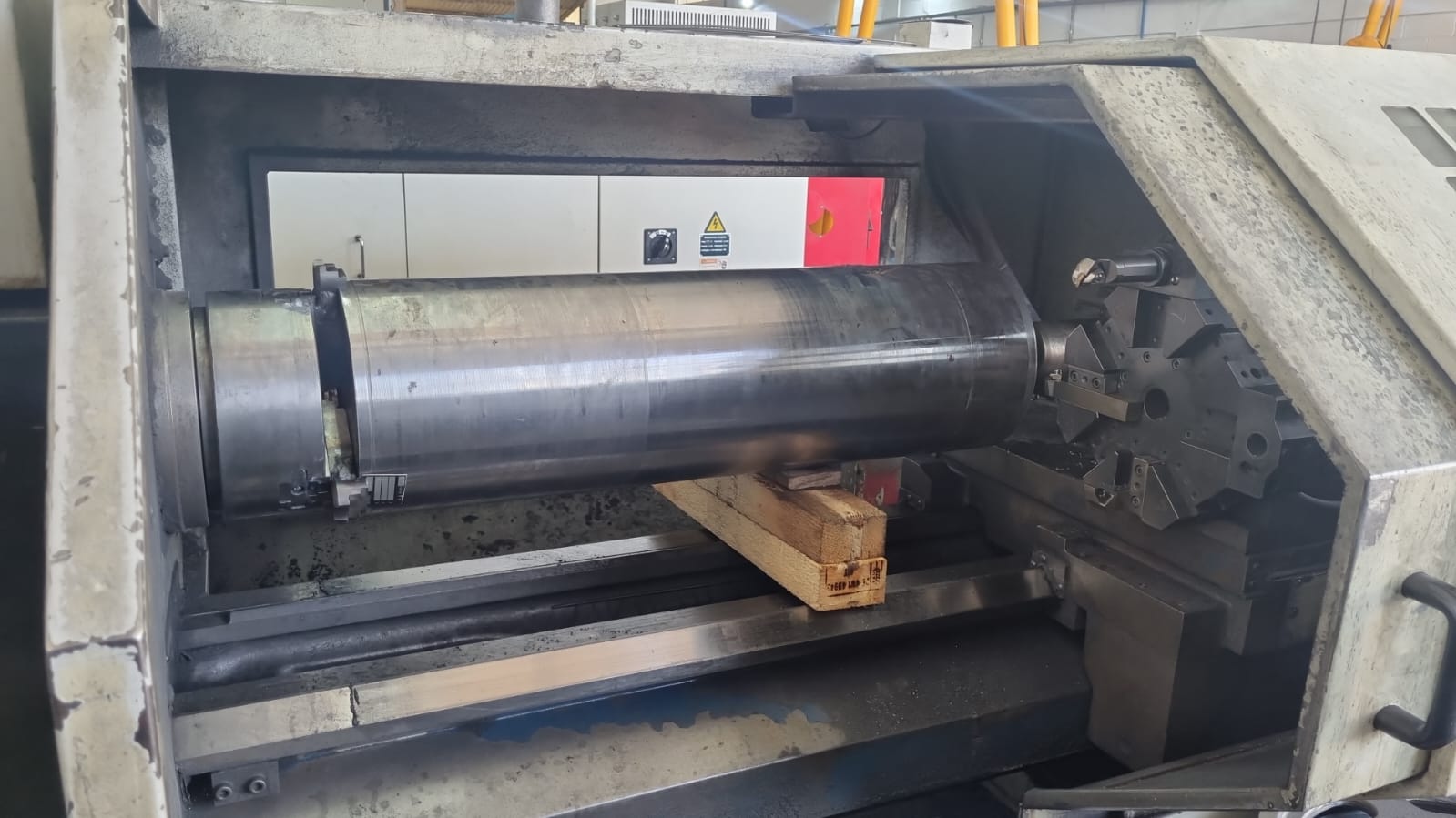 Torno CNC Feeler FTC-30 — foto 4