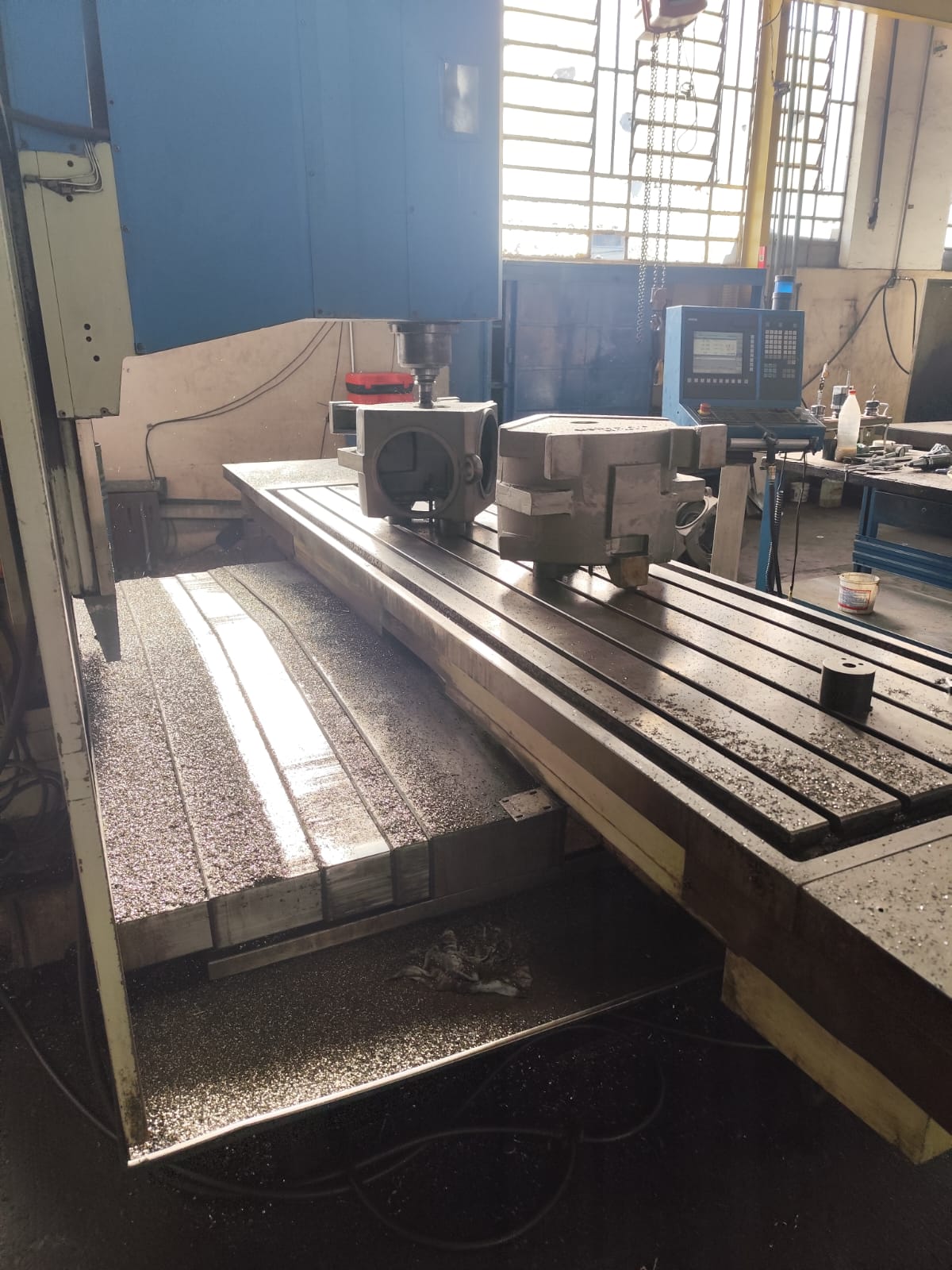 Fresadora CNC Veker MVK 2500 — foto 4