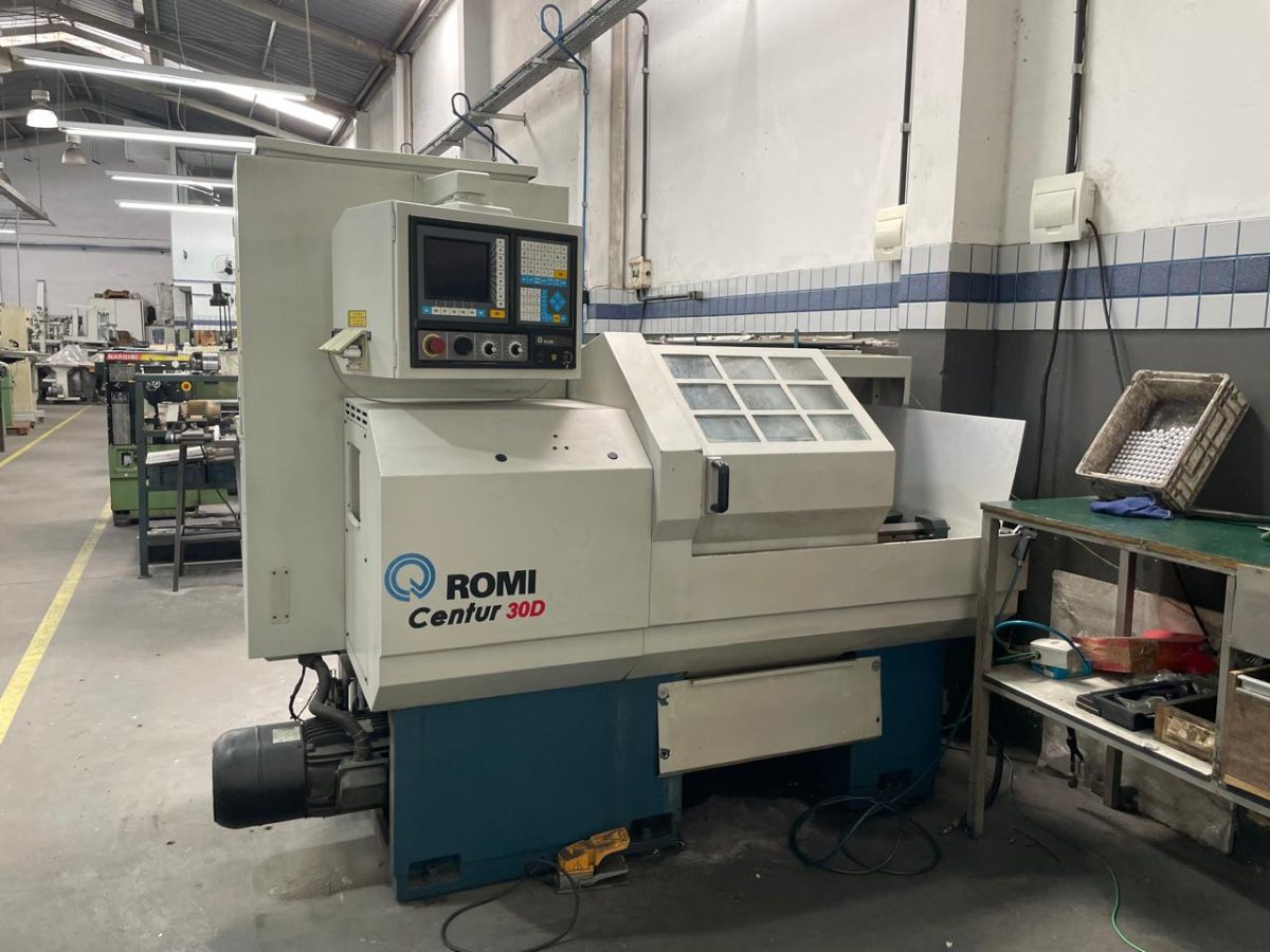 Torno CNC Romi Centur 30 D — foto 1