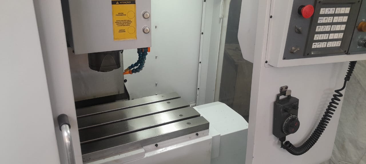 Centro de Usinagem Romi Discovery 400 — foto 11