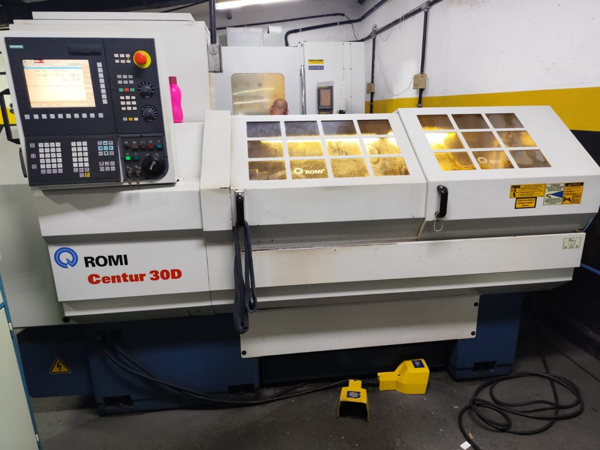 Torno CNC Romi Centur 30 D — foto 1