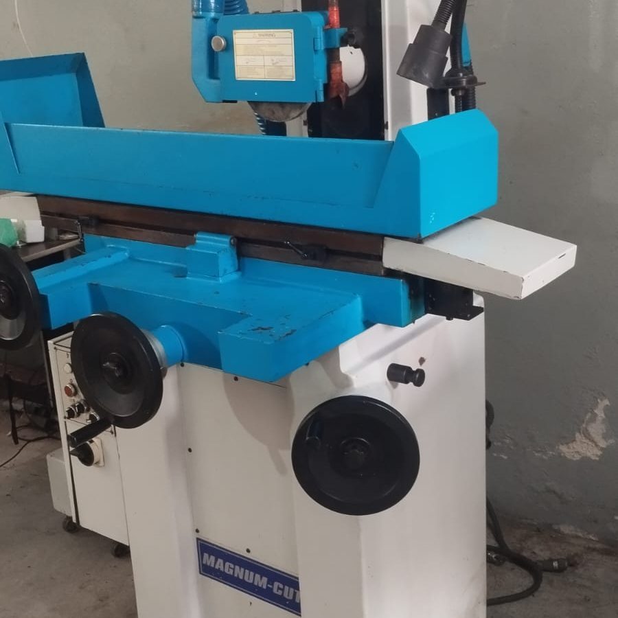Retífica plana Veker M-618A (Também Retificadora plana manual tangencial) — foto 1