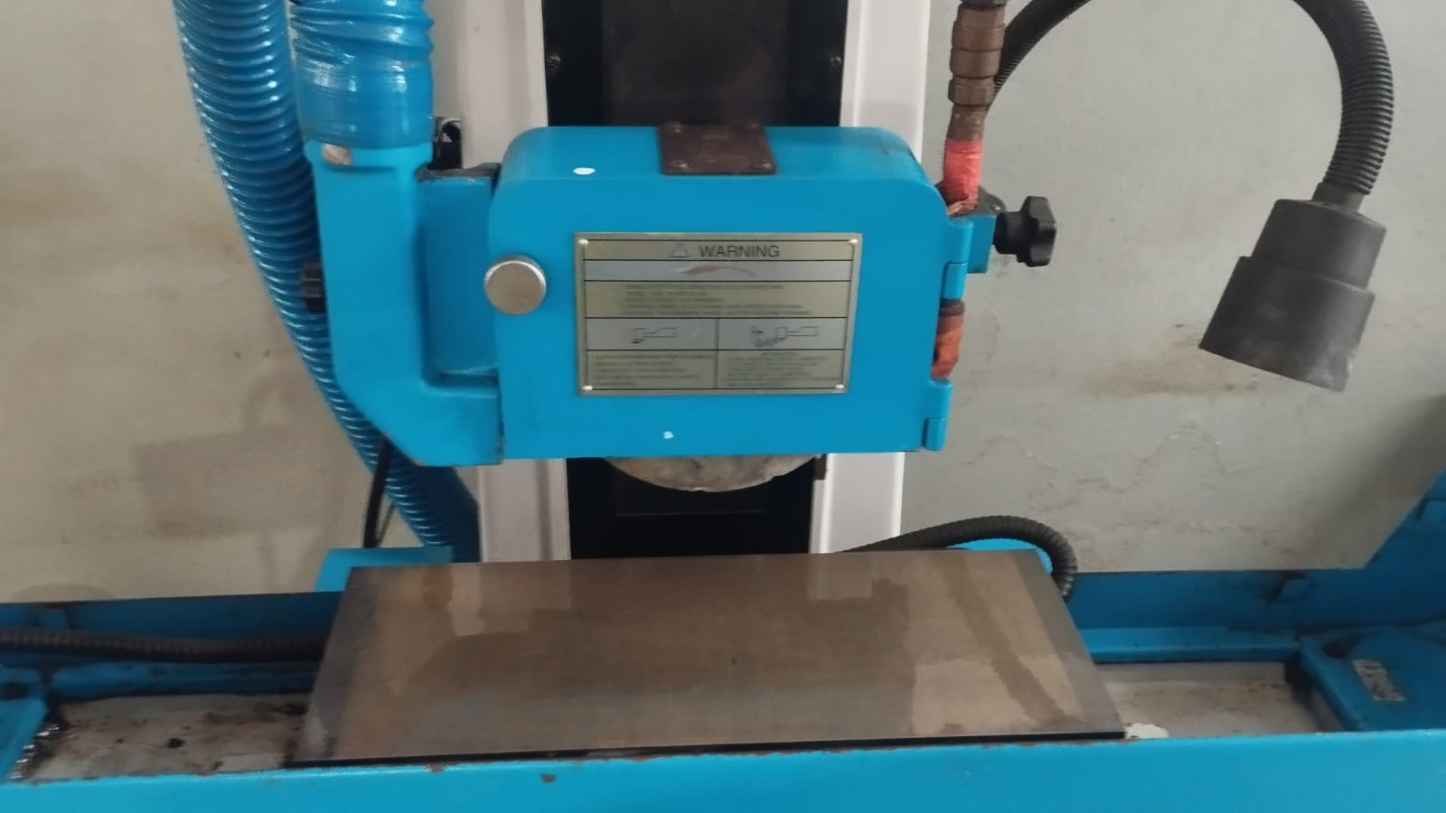 Retífica plana Veker M-618A (Também Retificadora plana manual tangencial) — foto 2