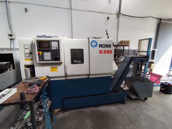 Torno CNC Romi G240