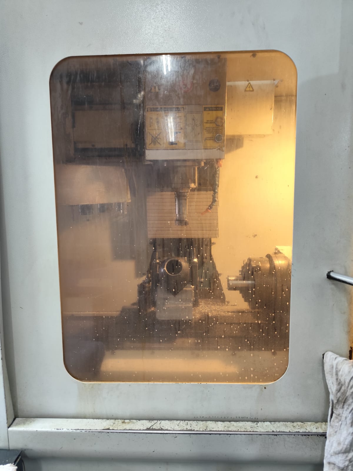 Centro de Usinagem – ROMI – DISCOVERY 760 — foto 8