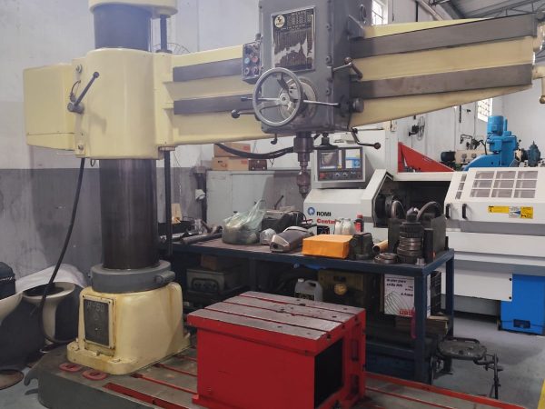 Furadeira Radial Ricco – R 60
