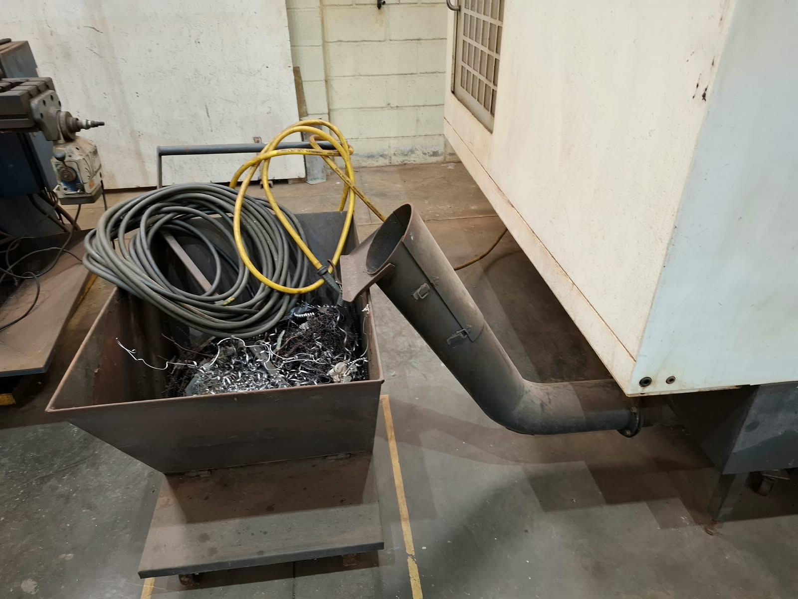 Centro de Usinagem Feeler – FVP 1300 — foto 8